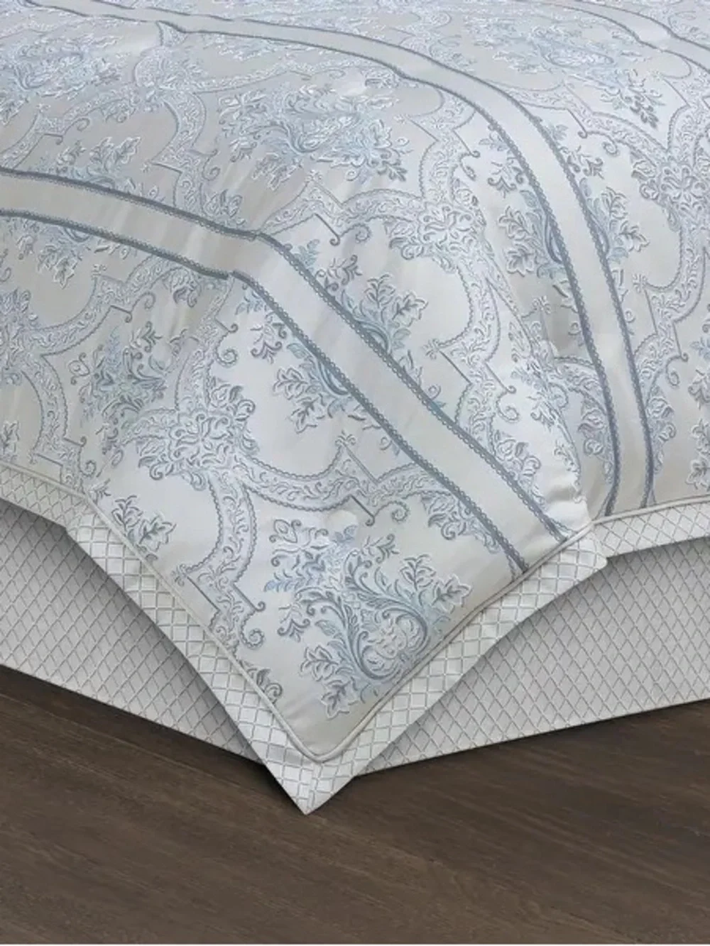 J. Queen New York Boulevard Comforter Set NEW SZ KING NWT